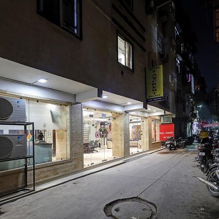 호텔 타슈켄트 팰리스 뉴델리 외부 사진